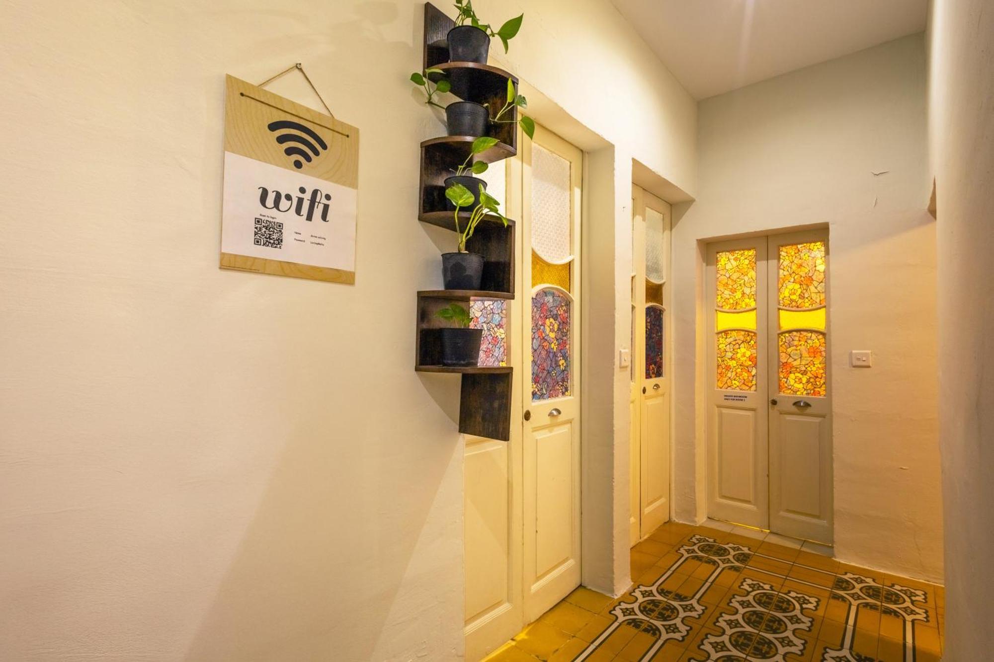 Quiet Ensuite Budget Twin Room Слима Экстерьер фото